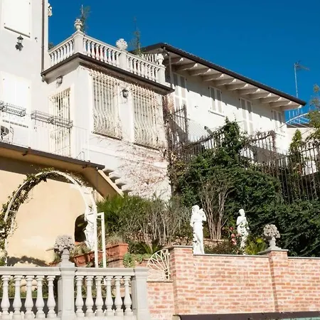 Ai Leoni Ruggenti Dimora Della Storia E Del Relax In Monferrato