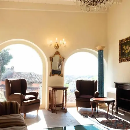 Ai Leoni Ruggenti Dimora Della Storia E Del Relax In Monferrato *