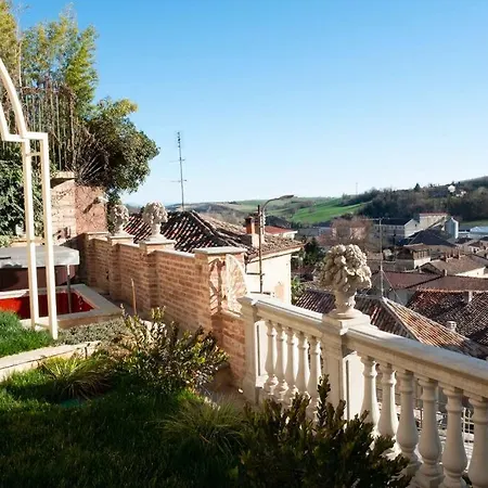 بيت للعطل Ai Leoni Ruggenti Dimora Della Storia E Del Relax In Monferrato Ottiglio