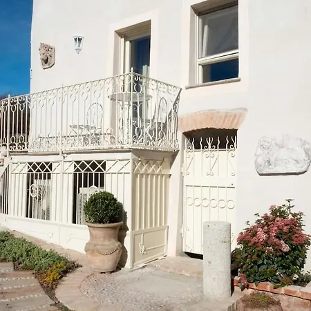 Ai Leoni Ruggenti Dimora Della Storia E Del Relax In Monferrato Casa vacanze