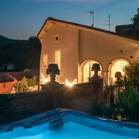 Ai Leoni Ruggenti Dimora Della Storia E Del Relax In Monferrato *