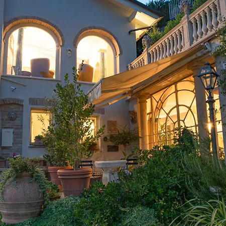 Ai Leoni Ruggenti Dimora Della Storia E Del Relax In Monferrato 펜션 *