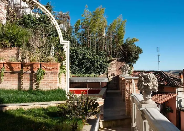Ai Leoni Ruggenti Dimora Della Storia E Del Relax In Monferrato Vakantiehuis Ottiglio