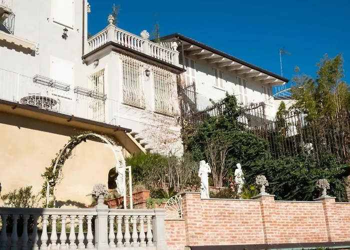 Ai Leoni Ruggenti Dimora Della Storia E Del Relax In Monferrato