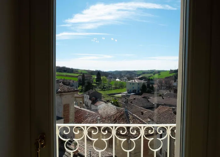 Ai Leoni Ruggenti Dimora Della Storia E Del Relax In Monferrato * Ottiglio