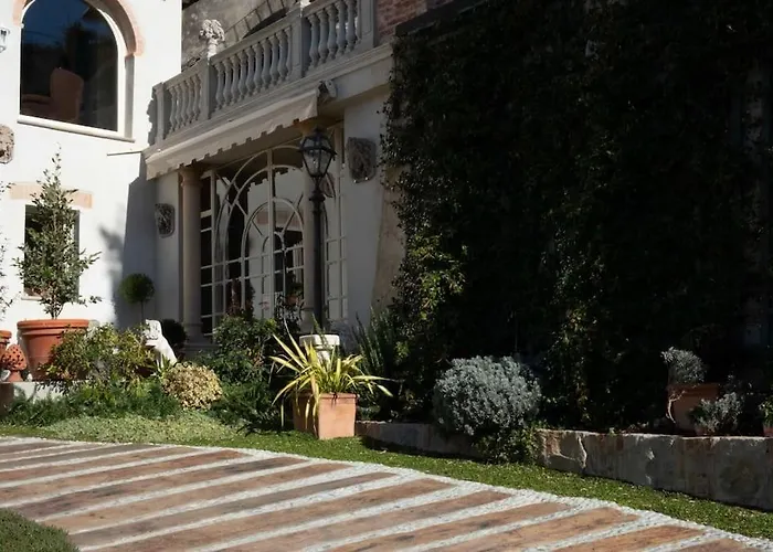 Ai Leoni Ruggenti Dimora Della Storia E Del Relax In Monferrato Vakantiehuis