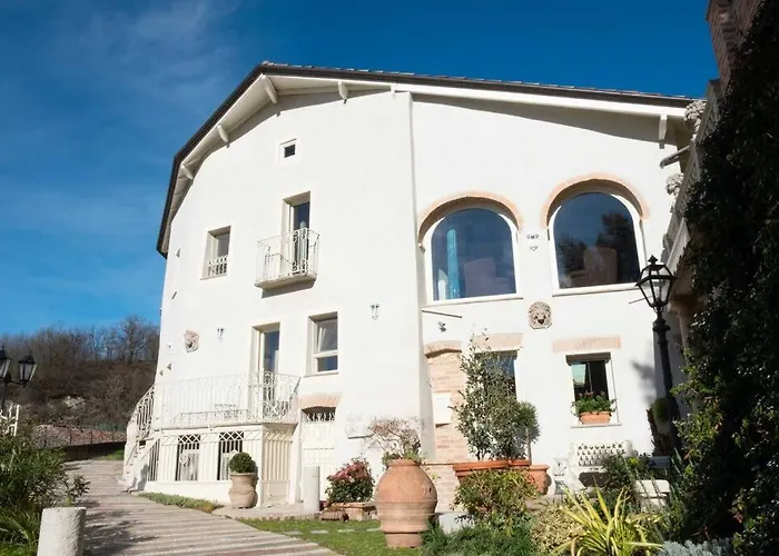 Semesterbostad Ai Leoni Ruggenti Dimora Della Storia E Del Relax In Monferrato *