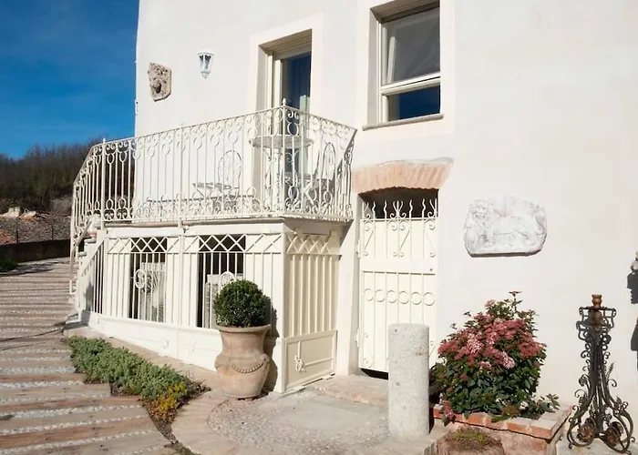 Ai Leoni Ruggenti Dimora Della Storia E Del Relax In Monferrato Vakantiehuis